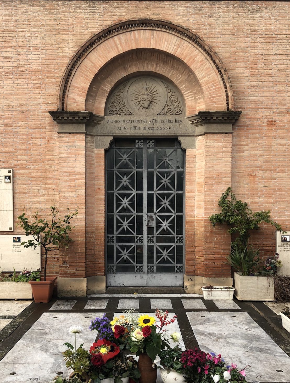 Andrea Amici's tomb, Rome (3).jpg
